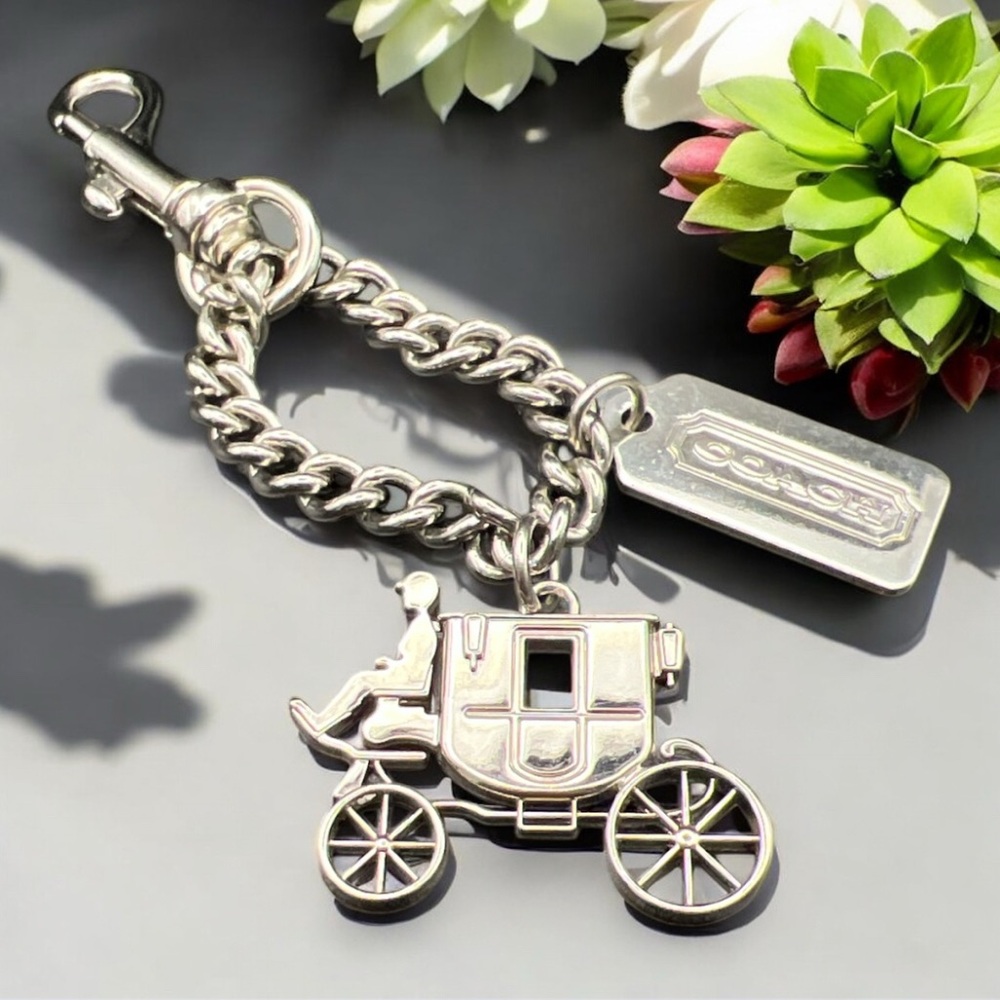 Coach Silver Metal Horse and Carriage Keychain🌹 - Picture 3 of 6